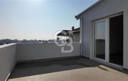 Menderes Barbaros’ta Teraslı 4+1 Triplex Villa | 180 m² Brüt | Prestijli Yaşam