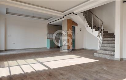 Menderes Barbaros’ta Teraslı 4+1 Triplex Villa | 180 m² Brüt | Prestijli Yaşam