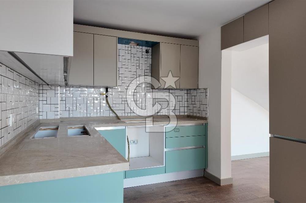 Menderes Barbaros’ta Teraslı 4+1 Triplex Villa | 180 m² Brüt | Prestijli Yaşam