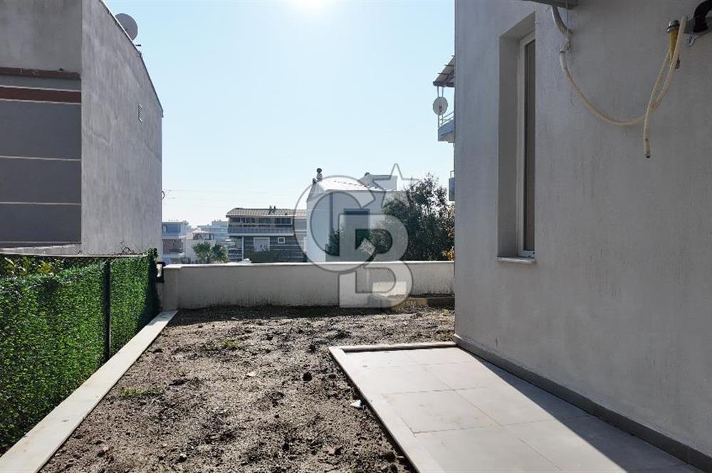 Menderes Barbaros’ta Teraslı 4+1 Triplex Villa | 180 m² Brüt | Prestijli Yaşam