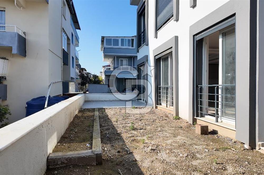 Menderes Barbaros’ta Teraslı 4+1 Triplex Villa | 180 m² Brüt | Prestijli Yaşam