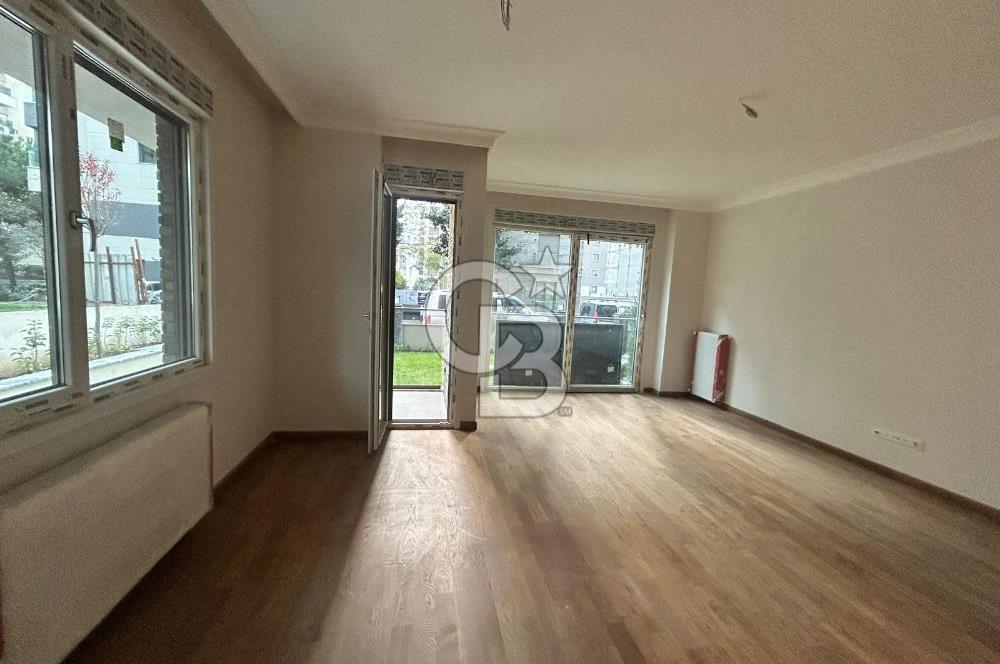 Fenerbahçe Bağdat - Sahil arasında sıfır 3+1 balkonlu bahçe katı