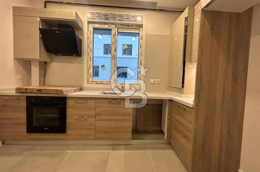 Fenerbahçe Bağdat - Sahil arasında sıfır 3+1 balkonlu bahçe katı