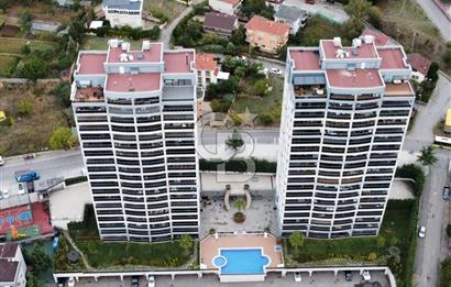 Twinstar Yakacık Sitesinde Satılık Arakat Köşe Daire 