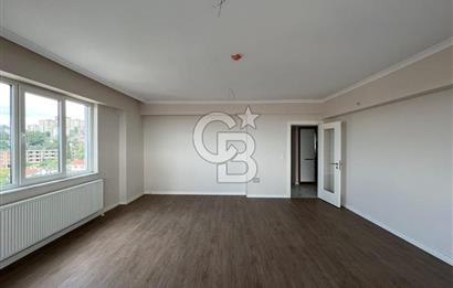 Twinstar Yakacık Sitesinde Satılık Arakat Köşe Daire 