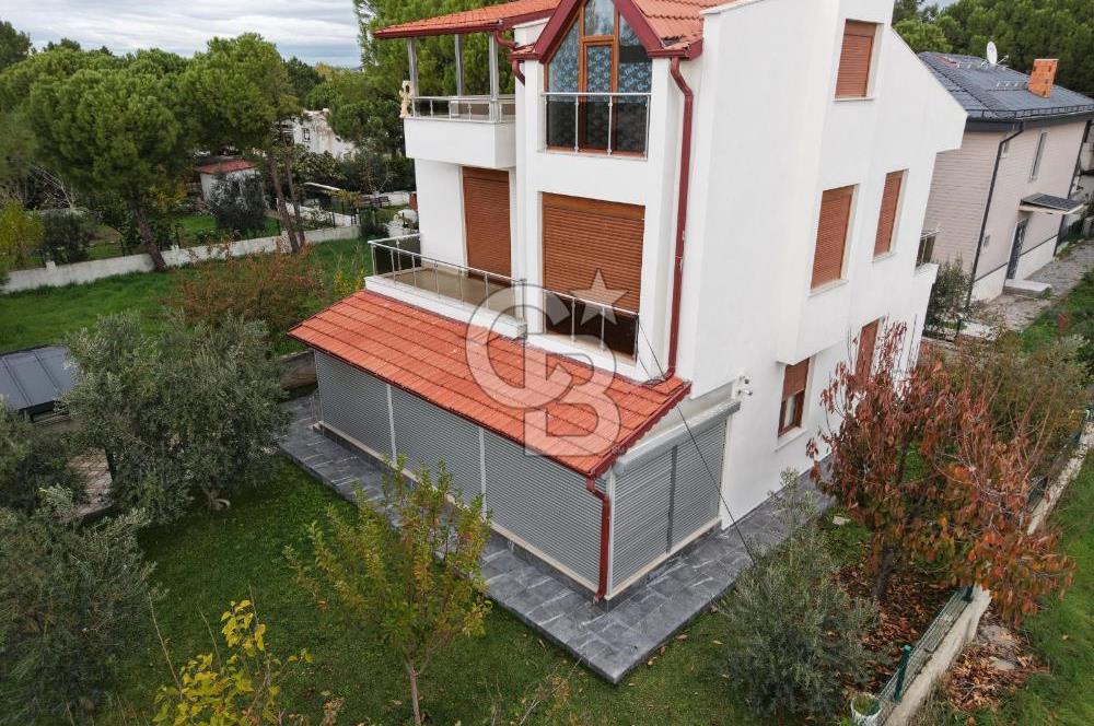 Ayvalık Altınova 5+1 Denize 170m Satılk Tripleks Manzaralı Villa