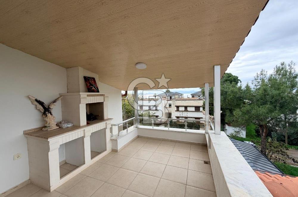 Ayvalık Altınova 5+1 Denize 170m Satılk Tripleks Manzaralı Villa