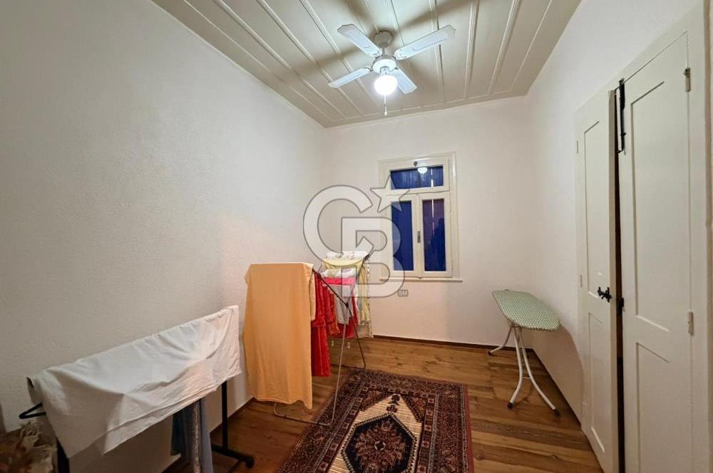 Ayvalık Sakarya Mahallesinde 6+1 Tamamen Orjinal Taş Rum Evi