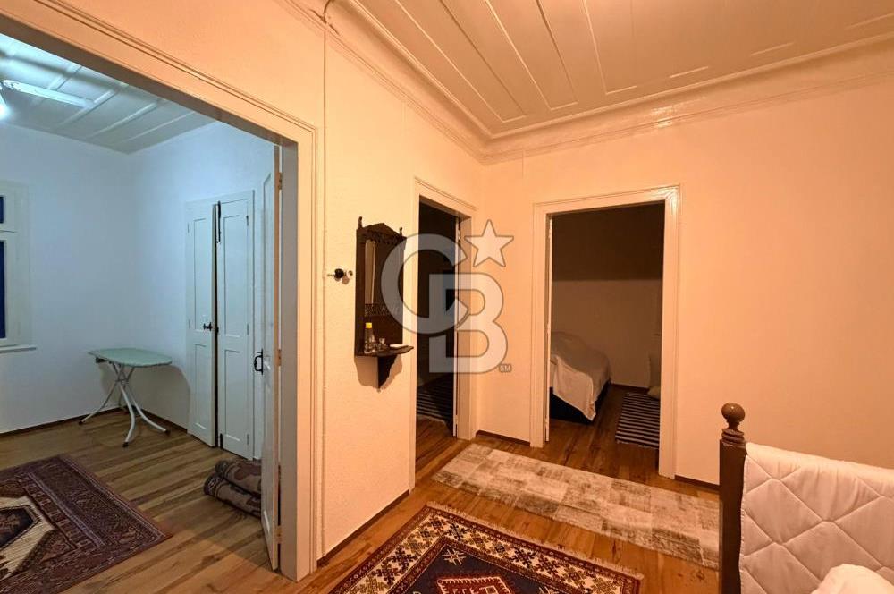Ayvalık Sakarya Mahallesinde 6+1 Tamamen Orjinal Taş Rum Evi