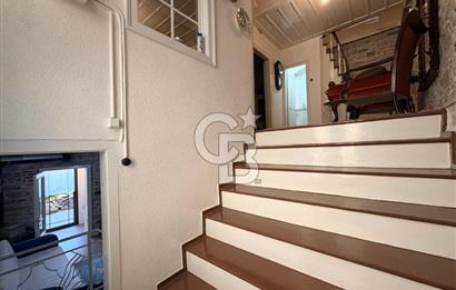 Ayvalık Sakarya Mahallesinde 6+1 Tamamen Orjinal Taş Rum Evi
