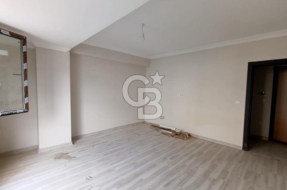 AKÇABURGAZ MERKEZDE ÜNİVERSİTEYE YAKIN SATILIK 2+1 DAİRE
