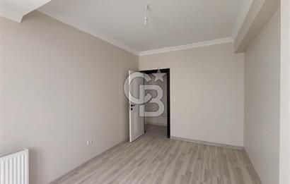 AKÇABURGAZ MERKEZDE ÜNİVERSİTEYE YAKIN SATILIK 2+1 DAİRE