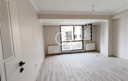 AKÇABURGAZ MERKEZDE ÜNİVERSİTEYE YAKIN SATILIK 2+1 DAİRE