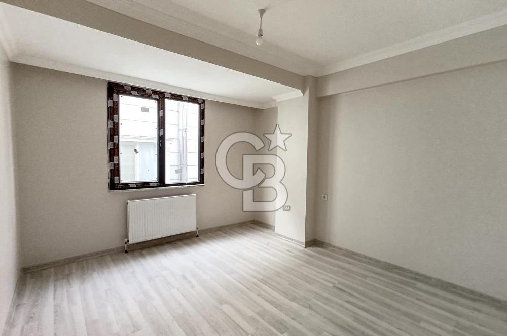 AKÇABURGAZ MERKEZDE ÜNİVERSİTEYE YAKIN SATILIK 2+1 DAİRE