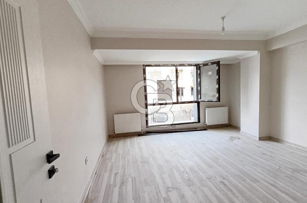 AKÇABURGAZ MERKEZDE ÜNİVERSİTEYE YAKIN SATILIK 2+1 DAİRE