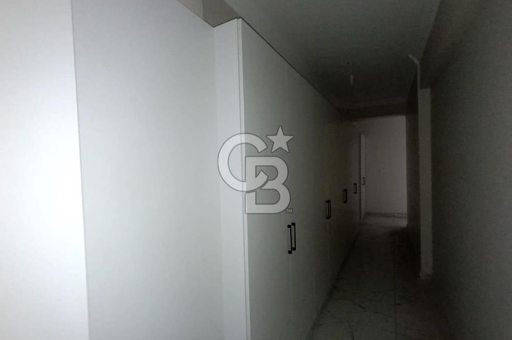 AKÇABURGAZ MERKEZDE ÜNİVERSİTEYE YAKIN SATILIK 2+1 DAİRE