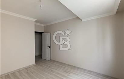AKÇABURGAZ MERKEZDE ÜNİVERSİTEYE YAKIN SATILIK 2+1 DAİRE