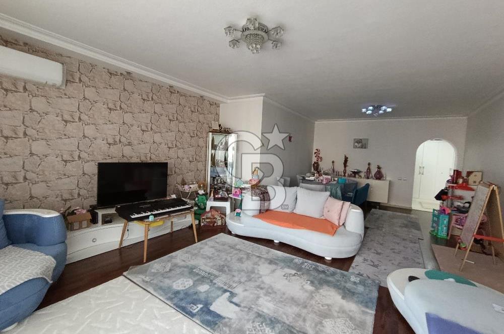 MAVİŞEHİR FLAMİNGO 19 BLOKLARINDA SATILIK BÜYÜK 3+1 DAİRE 