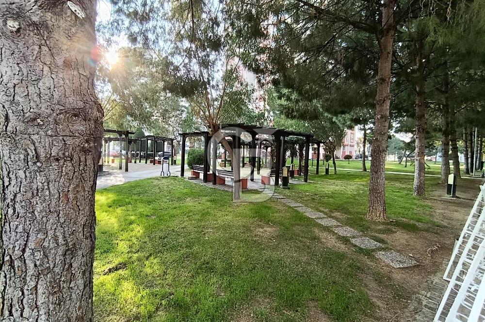 MAVİŞEHİR FLAMİNGO 19 BLOKLARINDA SATILIK BÜYÜK 3+1 DAİRE 