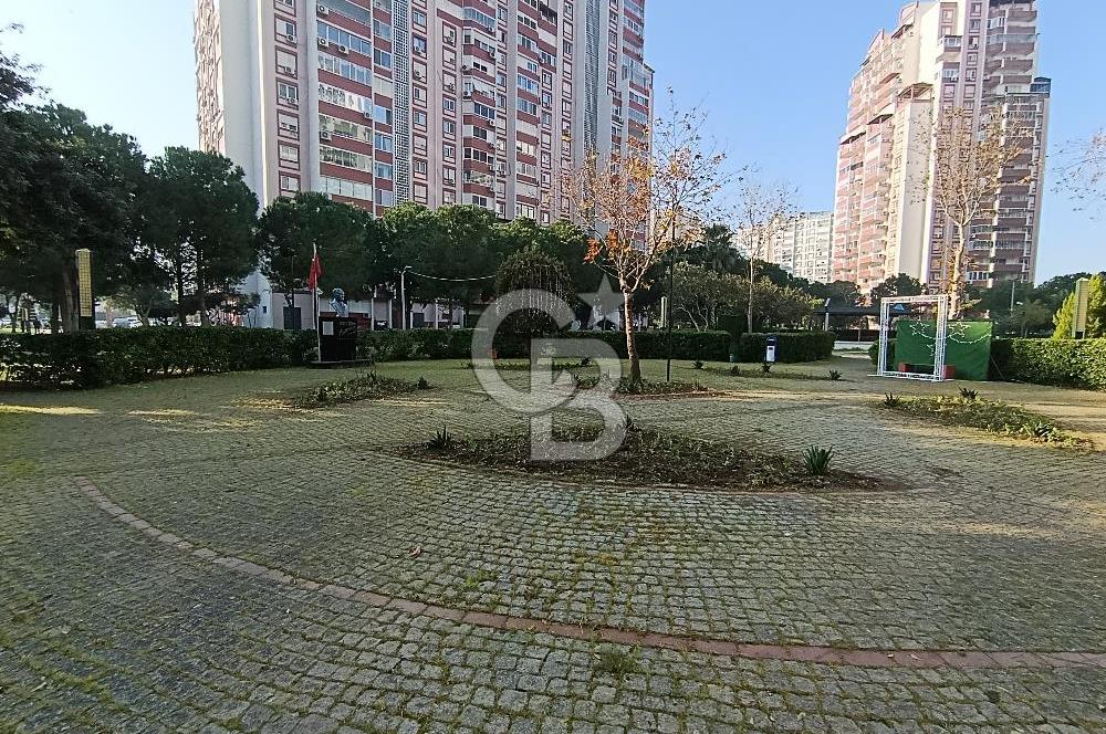 MAVİŞEHİR FLAMİNGO 19 BLOKLARINDA SATILIK BÜYÜK 3+1 DAİRE 