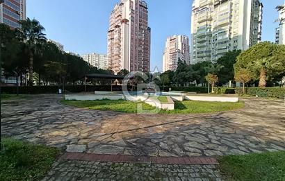 MAVİŞEHİR FLAMİNGO 19 BLOKLARINDA SATILIK BÜYÜK 3+1 DAİRE 