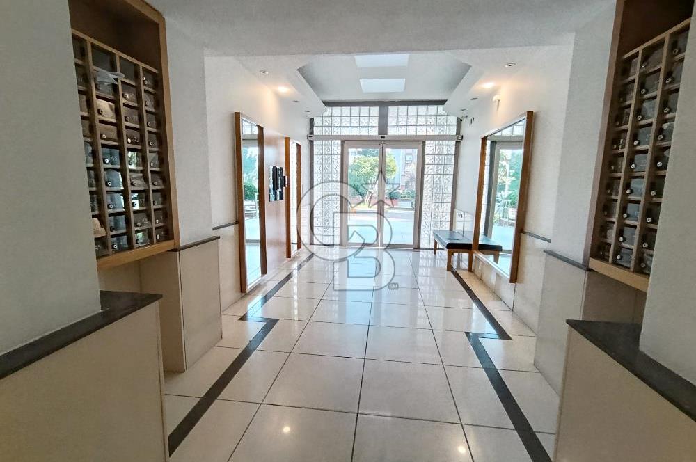 MAVİŞEHİR FLAMİNGO 19 BLOKLARINDA SATILIK BÜYÜK 3+1 DAİRE 