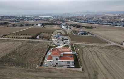 GÖLBAŞI - BAHÇELİEVLER MAH. GÖL MANZARALI SATILIK VİLLA