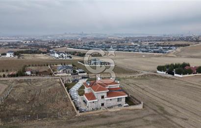 GÖLBAŞI - BAHÇELİEVLER MAH. GÖL MANZARALI SATILIK VİLLA