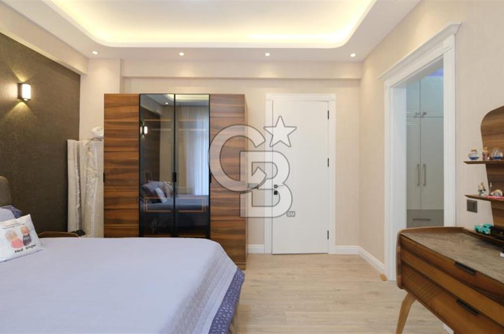 GÖLBAŞI - BAHÇELİEVLER MAH. GÖL MANZARALI SATILIK VİLLA