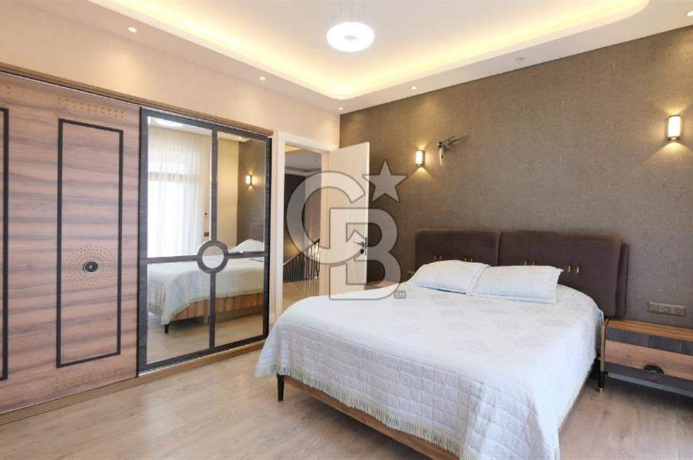 GÖLBAŞI - BAHÇELİEVLER MAH. GÖL MANZARALI SATILIK VİLLA