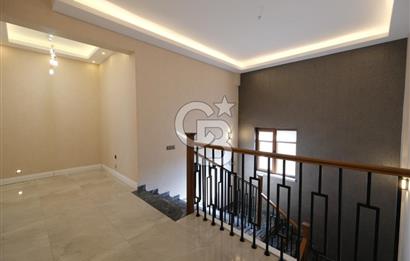 GÖLBAŞI - BAHÇELİEVLER MAH. GÖL MANZARALI SATILIK VİLLA