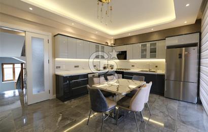 GÖLBAŞI - BAHÇELİEVLER MAH. GÖL MANZARALI SATILIK VİLLA