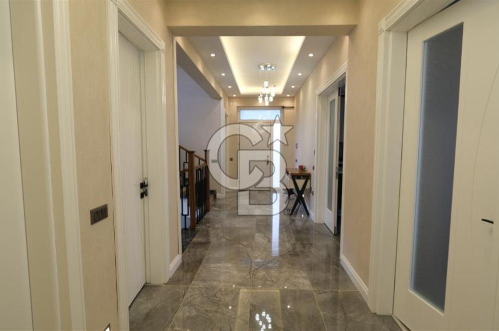 GÖLBAŞI - BAHÇELİEVLER MAH. GÖL MANZARALI SATILIK VİLLA