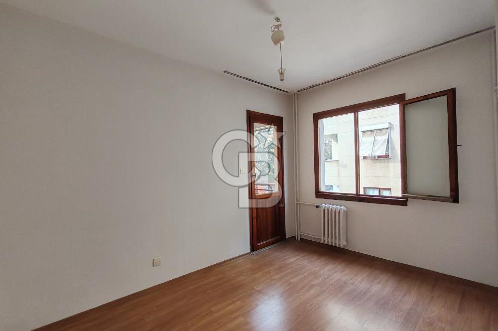 İkbaliye - Kadıköy'de Acıbadem caddesine çok yakın Fırsat Daire