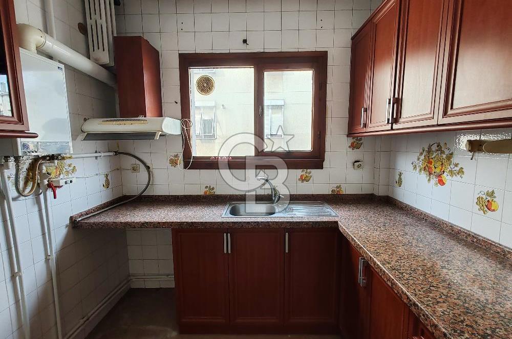 İkbaliye - Kadıköy'de Acıbadem caddesine çok yakın Fırsat Daire