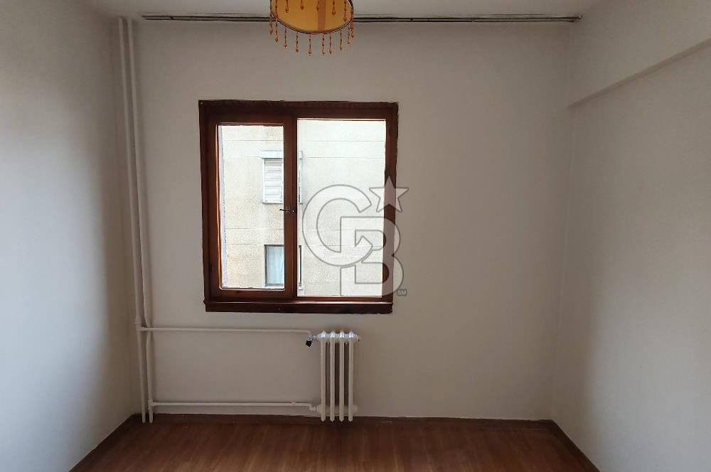 İkbaliye - Kadıköy'de Acıbadem caddesine çok yakın Fırsat Daire