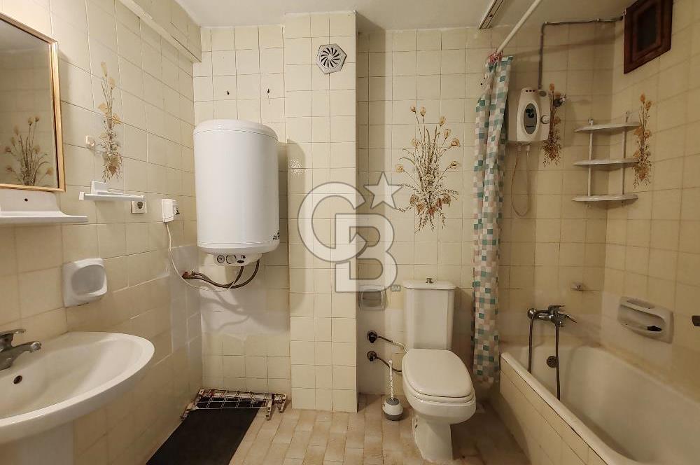 İkbaliye - Kadıköy'de Acıbadem caddesine çok yakın Fırsat Daire