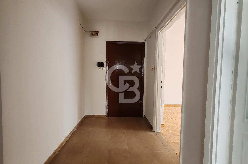 İkbaliye - Kadıköy'de Acıbadem caddesine çok yakın Fırsat Daire