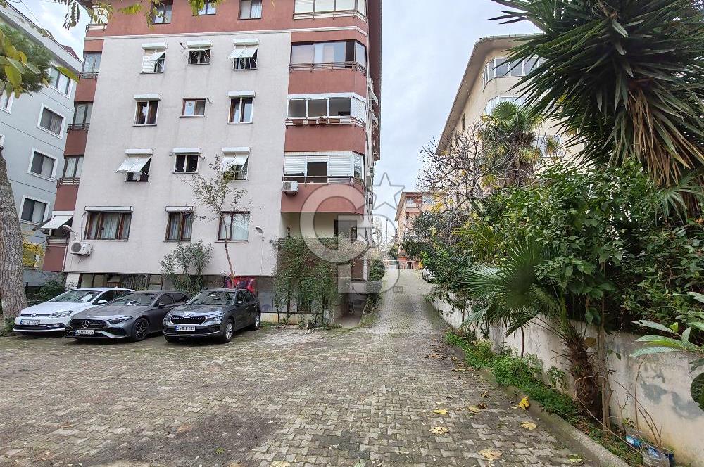 İkbaliye - Kadıköy'de Acıbadem caddesine çok yakın Fırsat Daire