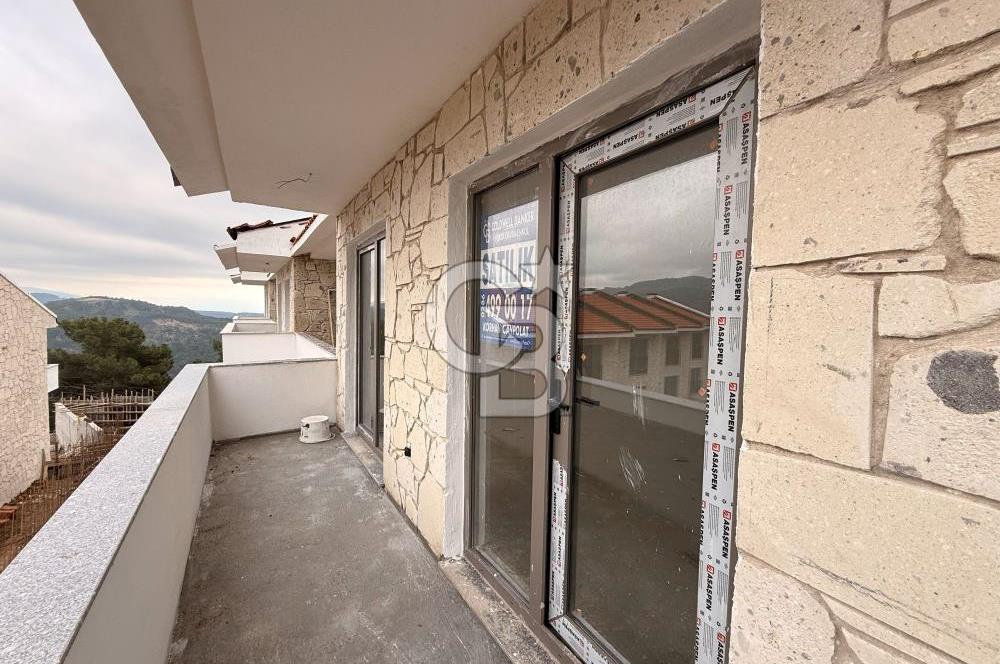 Ayvacık Ahmetçede Panoramik Manzaralı Sıfır 2 Katlı Villa