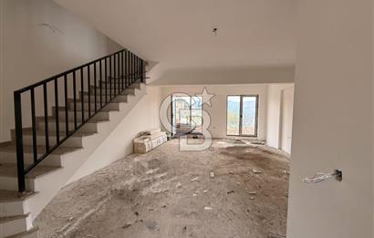 Ayvacık Ahmetçede Panoramik Manzaralı Sıfır 2 Katlı Villa