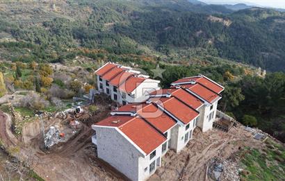 Ayvacık Ahmetçede Panoramik Manzaralı Sıfır 2 Katlı Villa