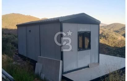 Bayındır Asfalt Yola Cepheli Satılık Prefabrik Ev Ve Arsası