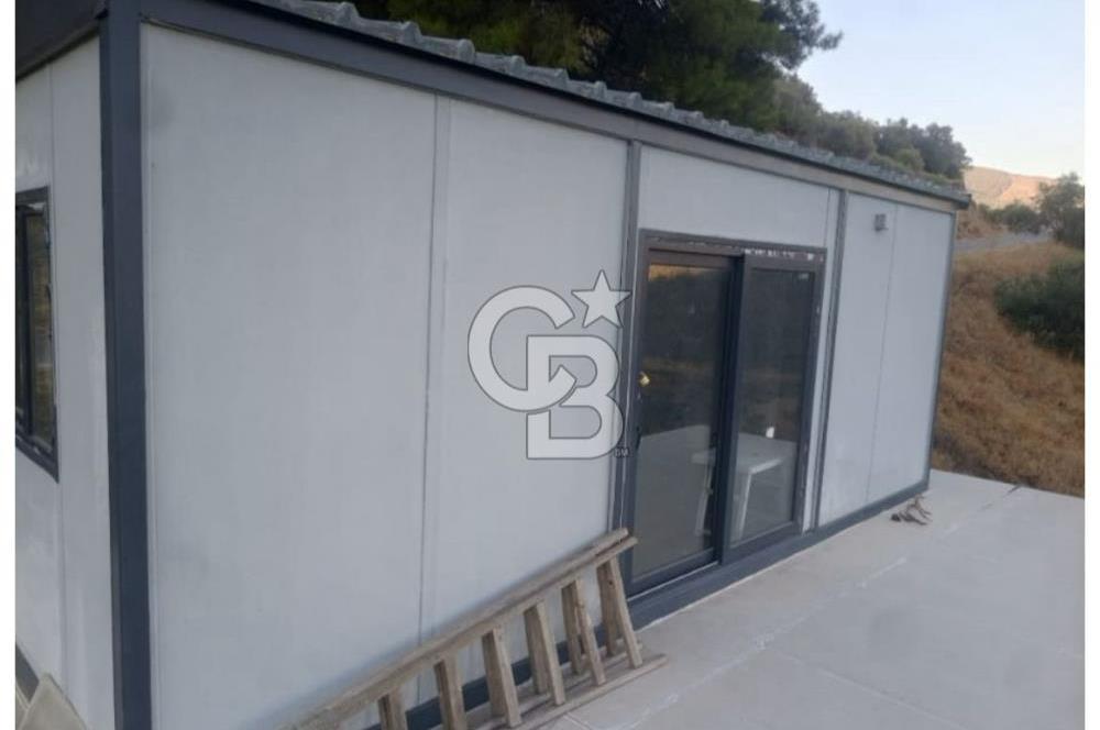 Bayındır Asfalt Yola Cepheli Satılık Prefabrik Ev Ve Arsası