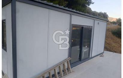 Bayındır Asfalt Yola Cepheli Satılık Prefabrik Ev Ve Arsası