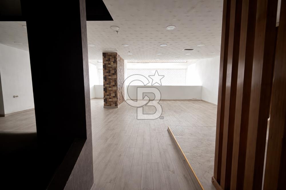 Çukurambar Merkez-Kat Mülkiyetli-Asma Katlı 110 m² Satılık Dükkan