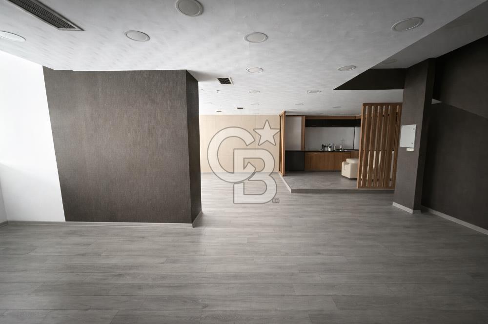 Çukurambar Merkez-Kat Mülkiyetli-Asma Katlı 110 m² Satılık Dükkan