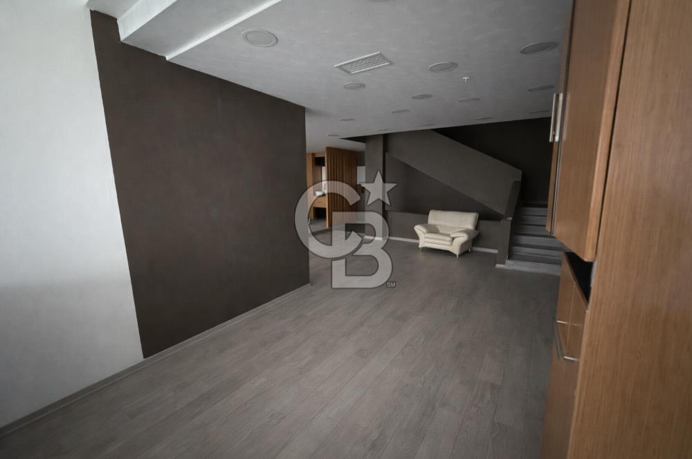 Çukurambar Merkez-Kat Mülkiyetli-Asma Katlı 110 m² Satılık Dükkan