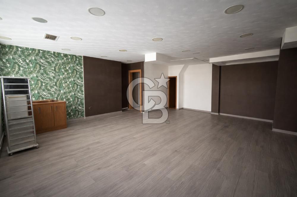 Çukurambar Merkez-Kat Mülkiyetli-Asma Katlı 110 m² Satılık Dükkan