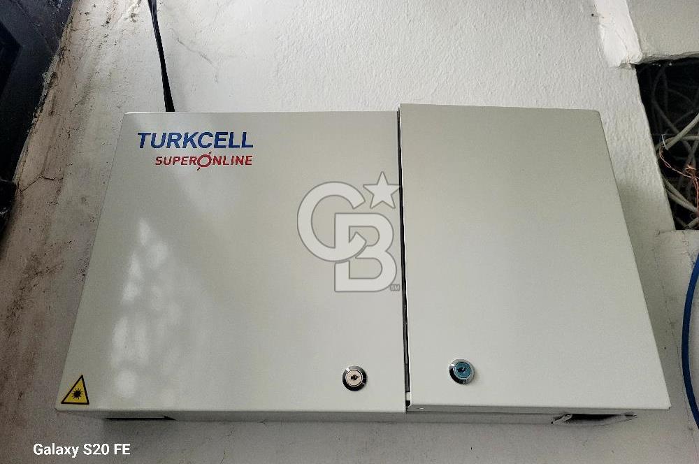 karşıyaka çarşı içinde eşyalı kiralık ofis